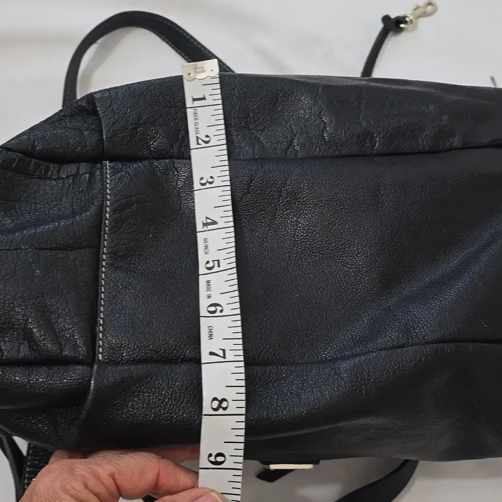 Dooney & Bourke Black Leather Women's Bag